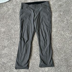 Eddie Bauer men’s fleece lined pants. Size 36x30. Great condition!